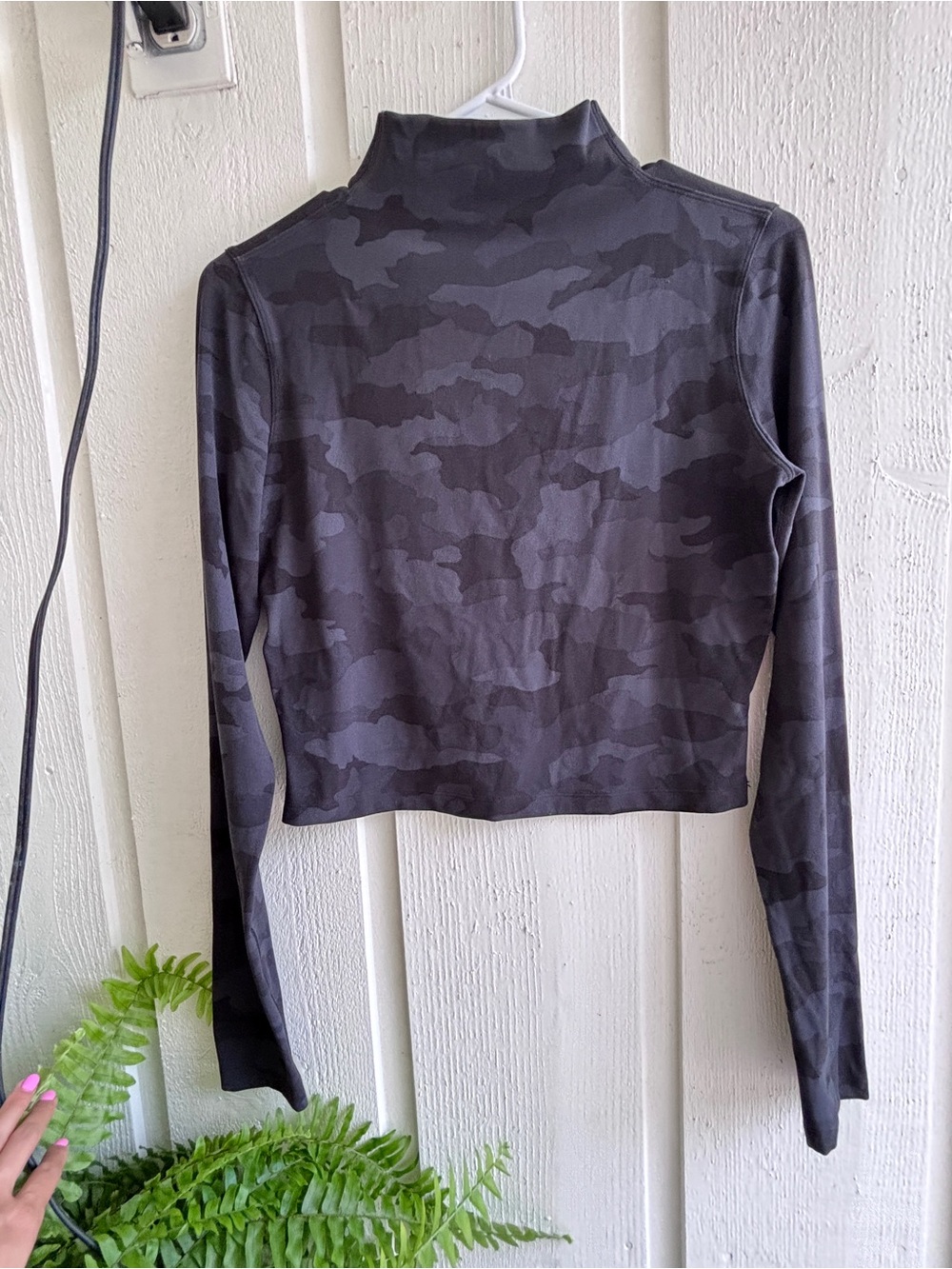 lululemon athletica Black Gray Camouflage Long-Sleeve Mock Neck Crop Top